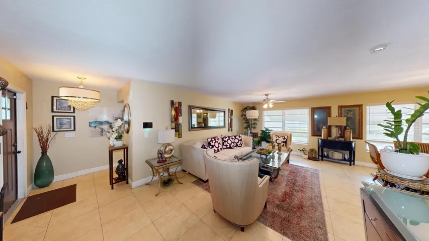 1630-40th-St-05162025_132825