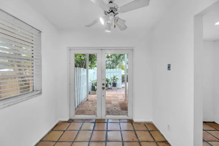 Breakfast/Bonus room