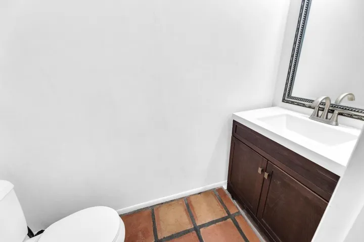 Powder bath