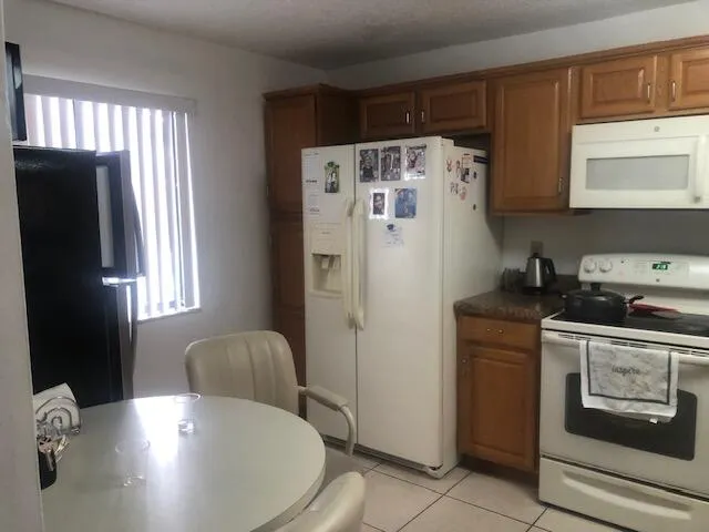 the kitchen 2