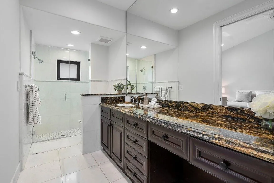 018-21677ElBosqueWay-BocaRaton-FL-33428-