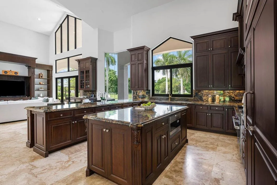 013-21677ElBosqueWay-BocaRaton-FL-33428-