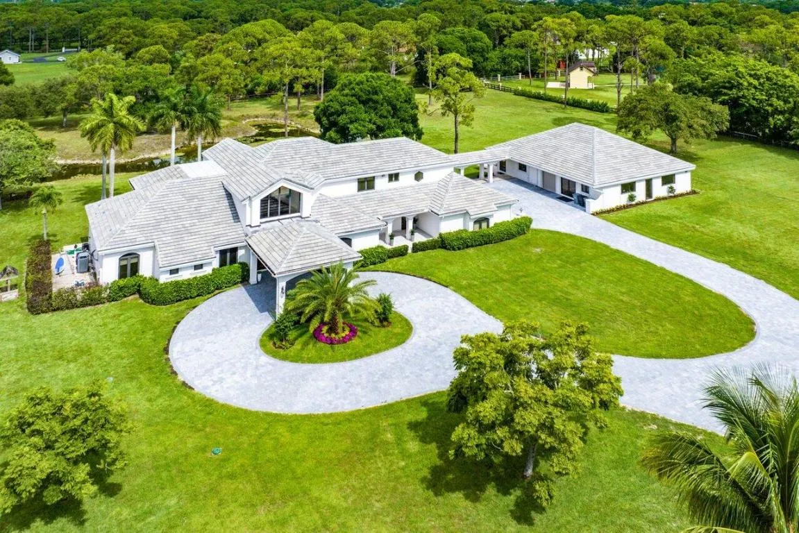 069-21677ElBosqueWay-BocaRaton-FL-33428-