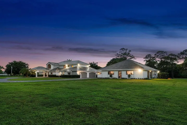 072-21677ElBosqueWay-BocaRaton-FL-33428-
