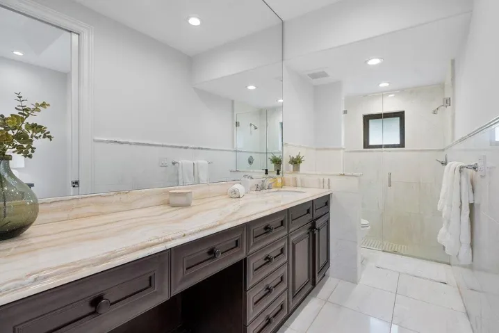 020-21677ElBosqueWay-BocaRaton-FL-33428-