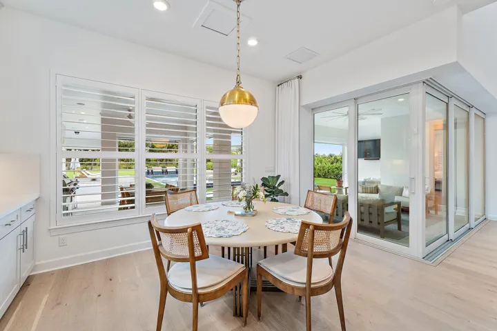 Breakfast Room