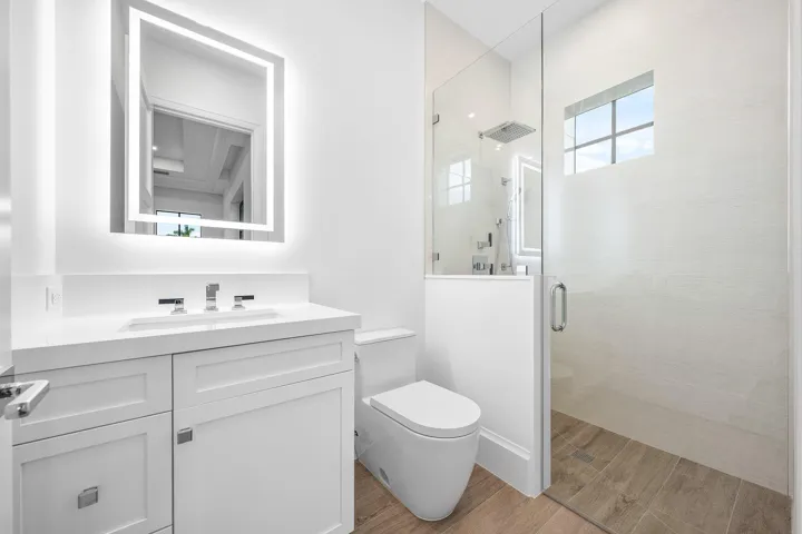 Guest Bath 3