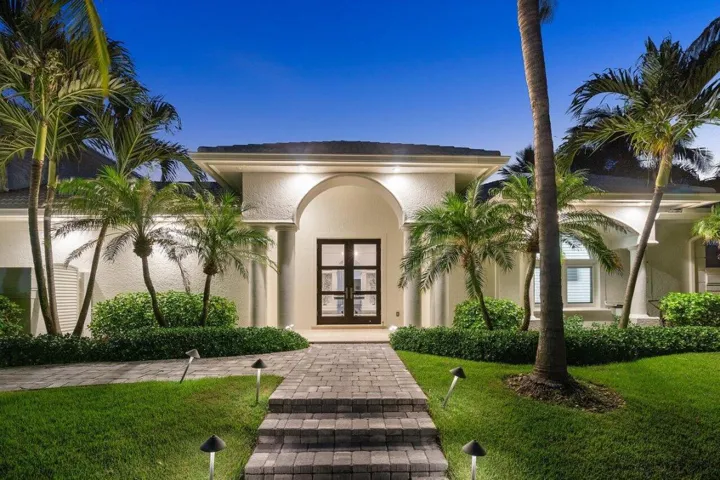 054-1904SoutheastSailfishPointBoulevard-