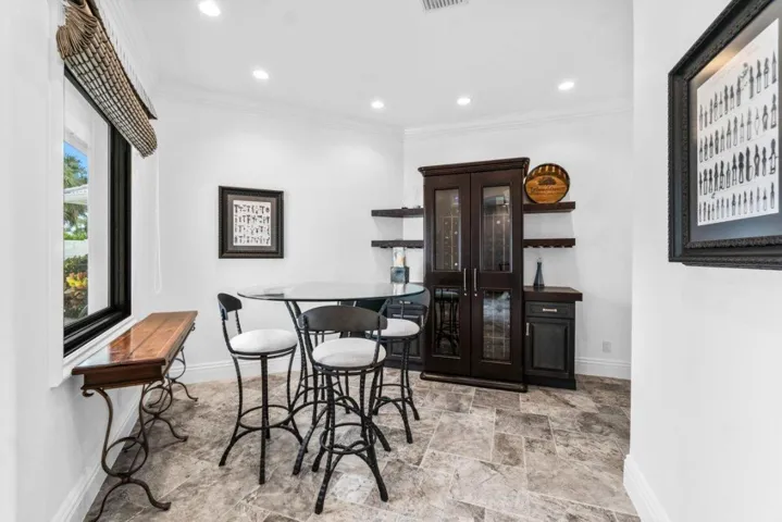 009-1904SoutheastSailfishPointBoulevard-