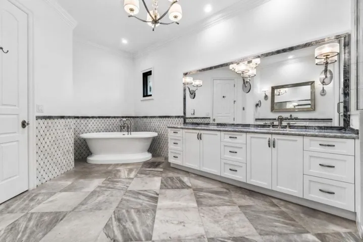 021-1904SoutheastSailfishPointBoulevard-