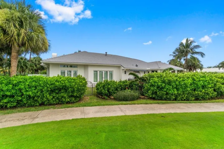 033-1904SoutheastSailfishPointBoulevard-