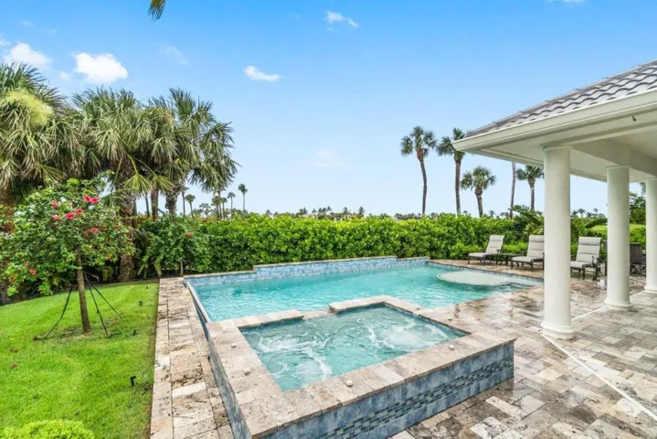 027-1904SoutheastSailfishPointBoulevard-