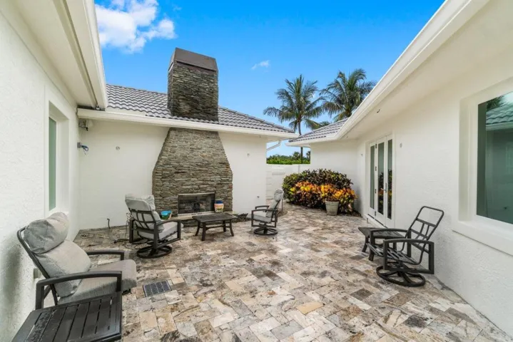 032-1904SoutheastSailfishPointBoulevard-