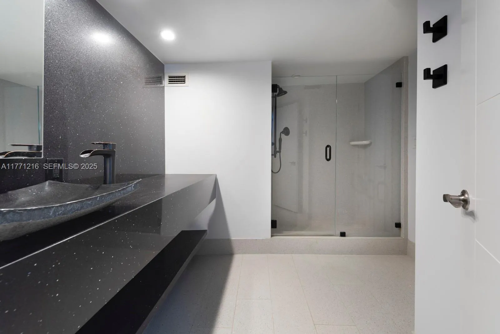 Primary Suite Bathroom