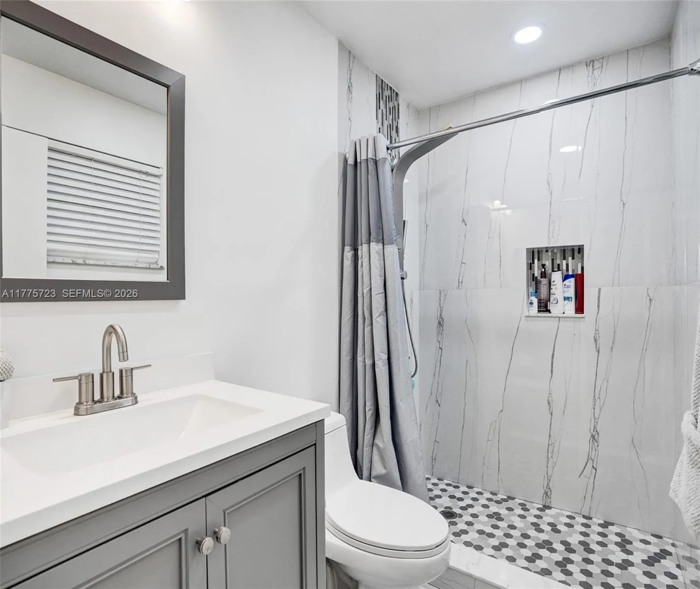 Guest Room Bathroom