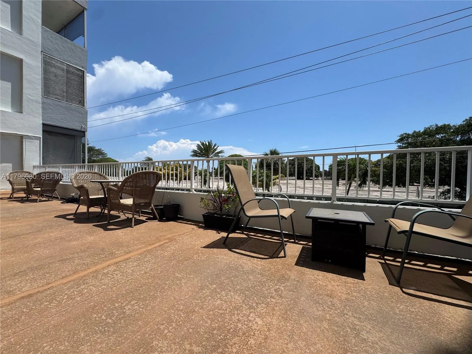 Photo 37