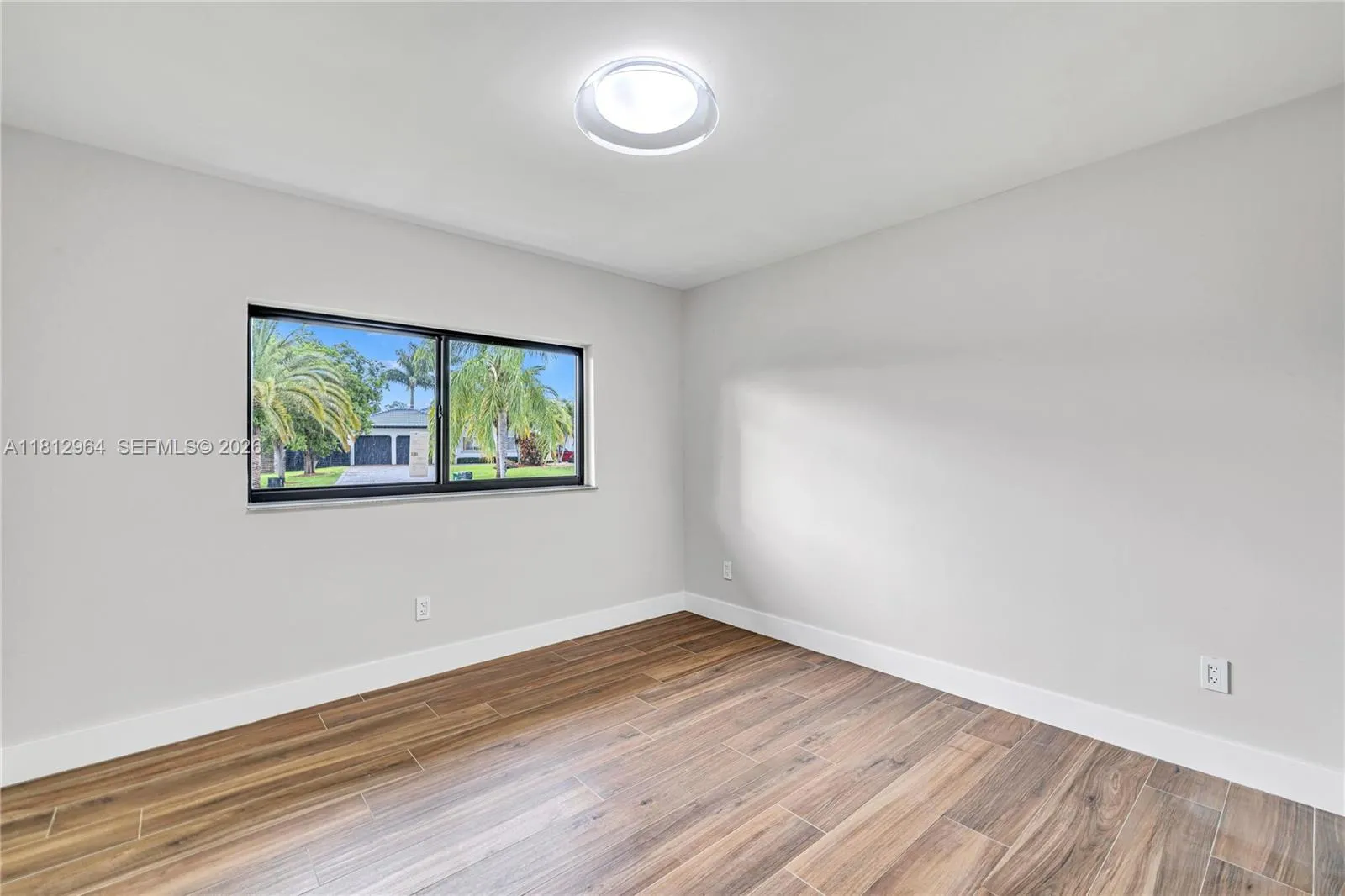 Property photo 124