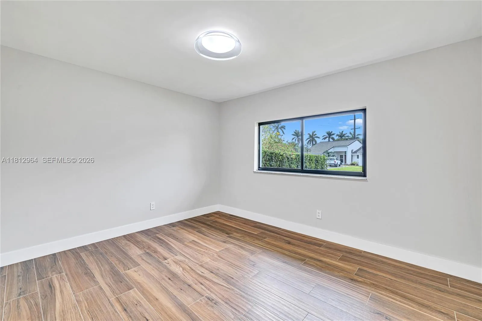 Property photo 128