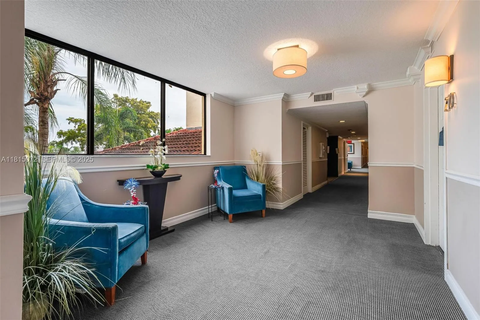 2nd floor Hall