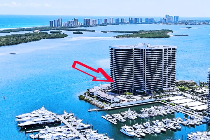 Aerial Lake Point Tower view to Ocean. Unit 456