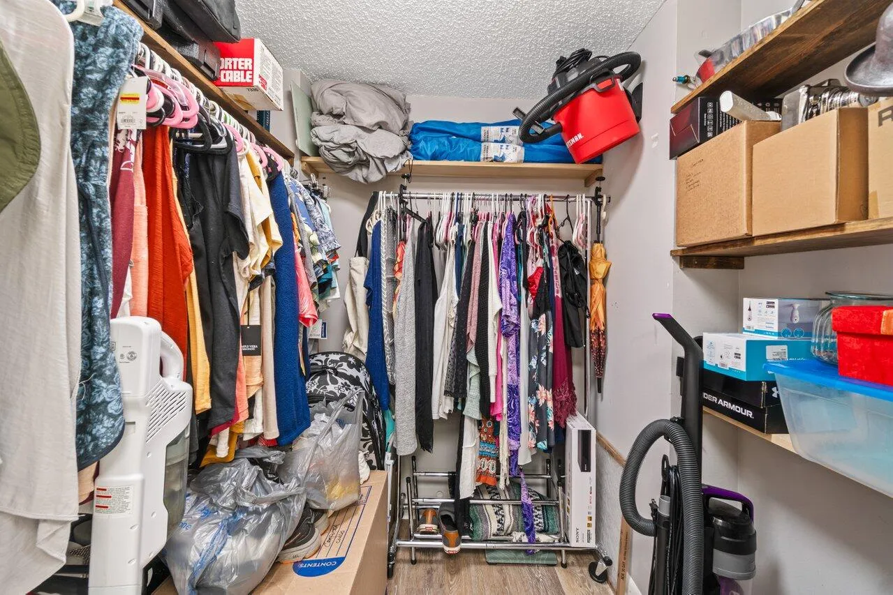 Primary walk in closet