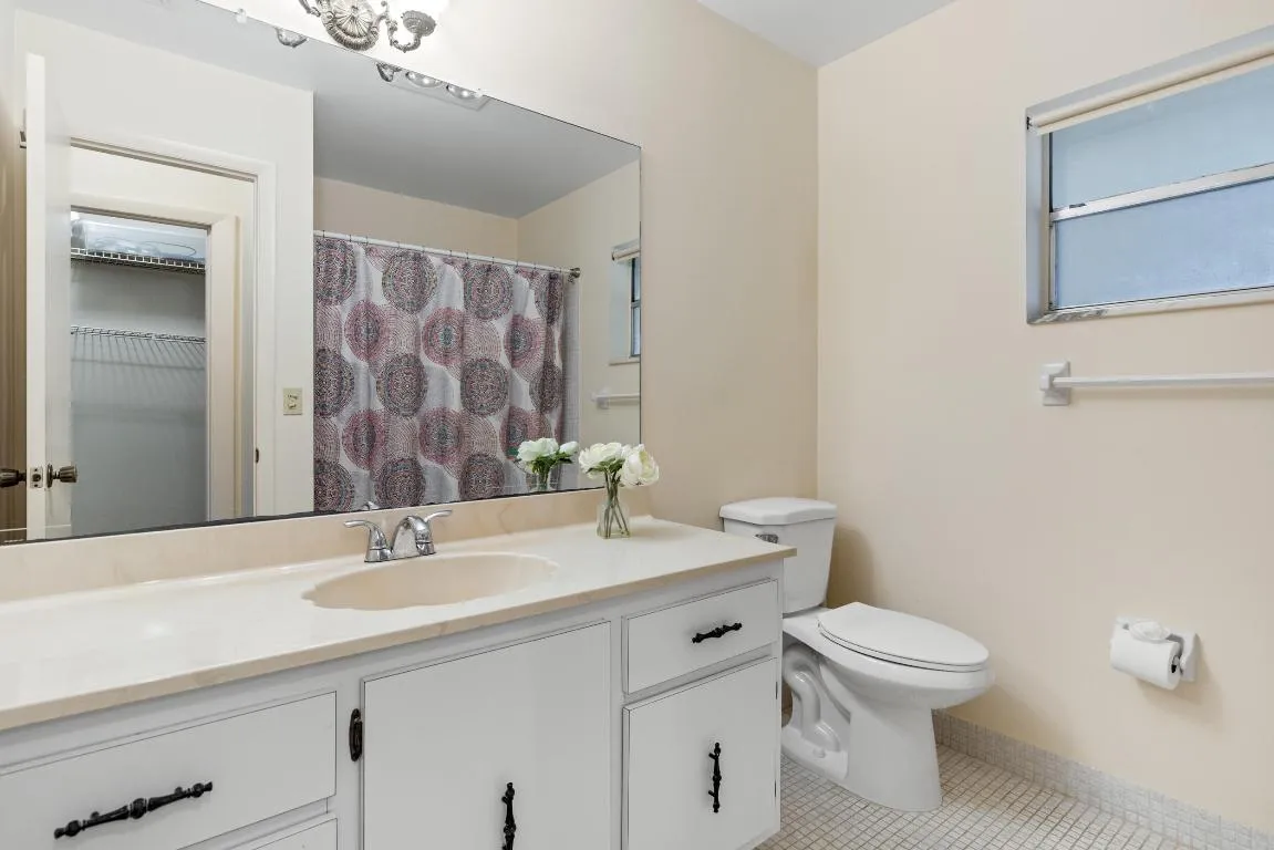 SLHG Primary Bathroom