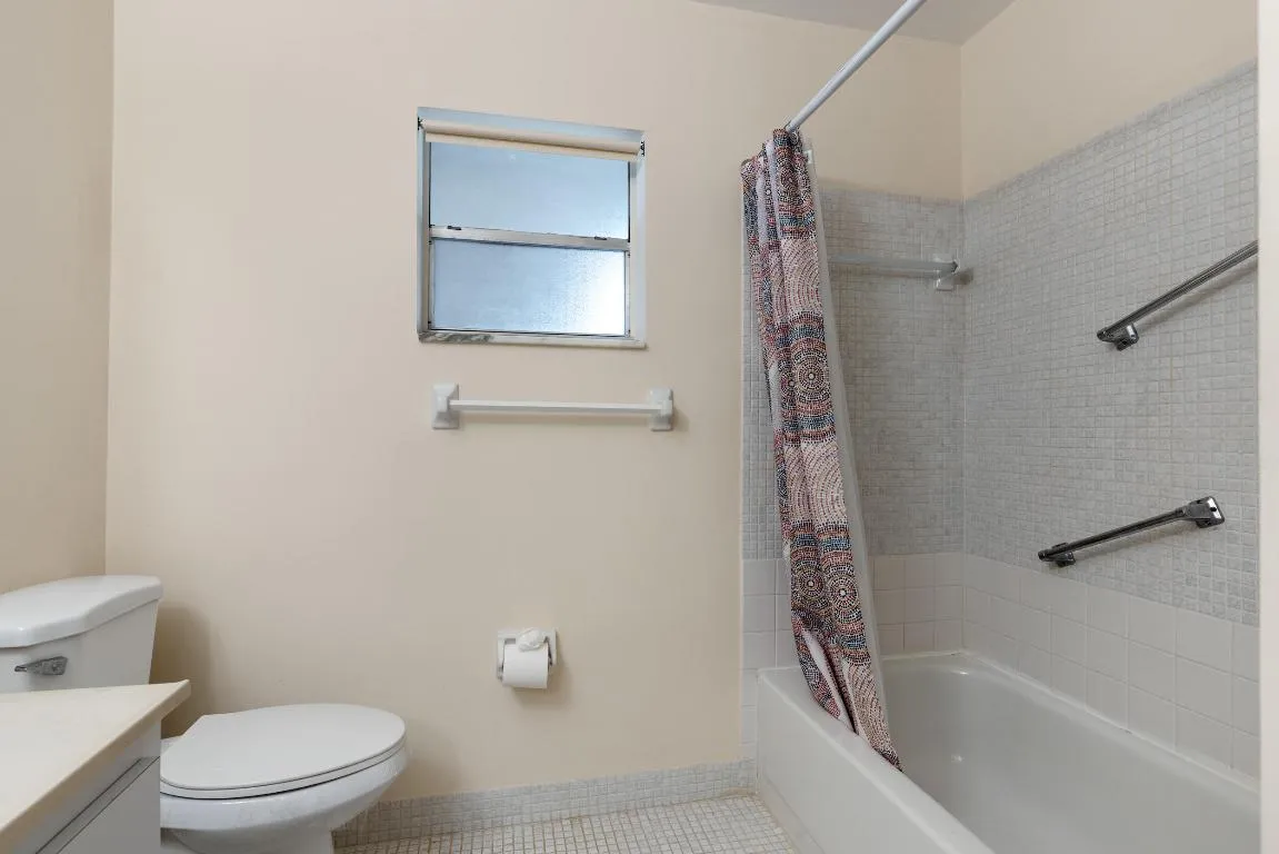 SLHG Primary Shower
