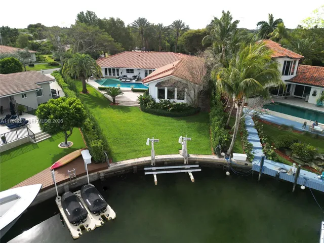 Dock or lift your boat and enjoy living a few minutes from the Bay