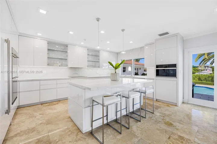 Stunning open kitchen
