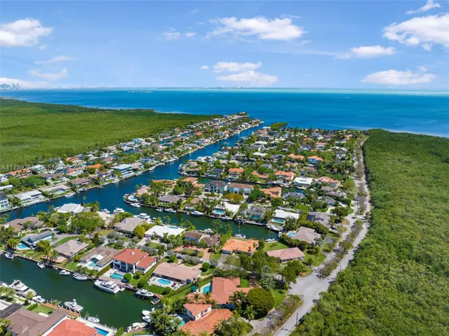 No bridges to the Bay, 50 ft of waterfront