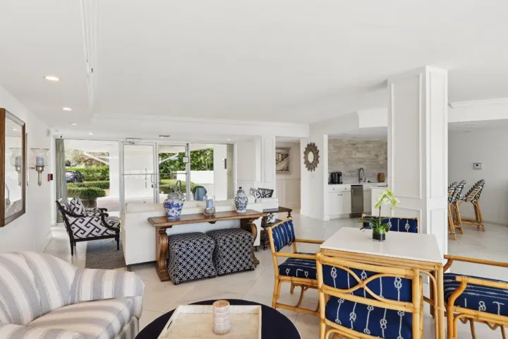 31-web-or-mls-N Ocean Dr 8a-2905-901