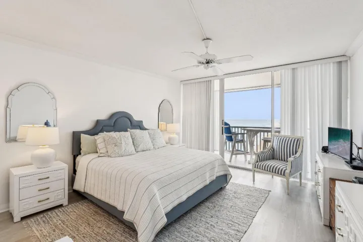 14-web-or-mls-N Ocean Dr 8a-2905-014