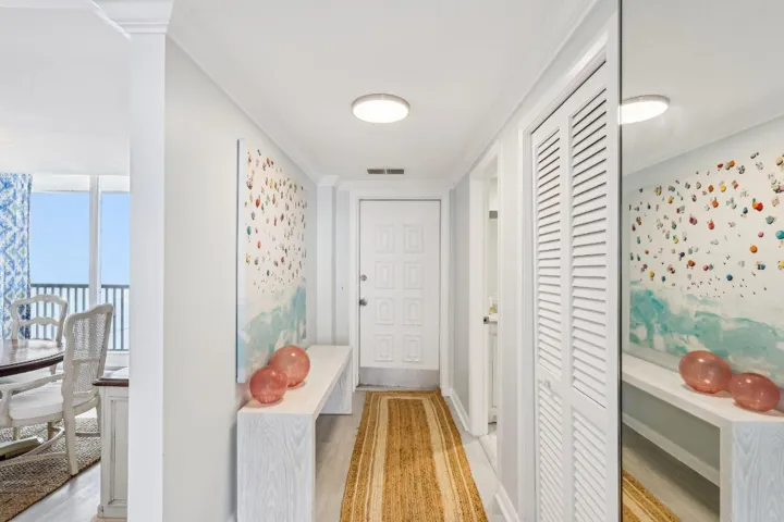 22-web-or-mls-N Ocean Dr 8a-2905-022