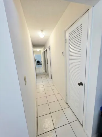 Corridor to bedrroms