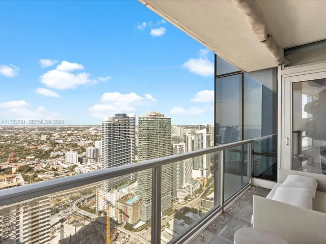 Photo 52
