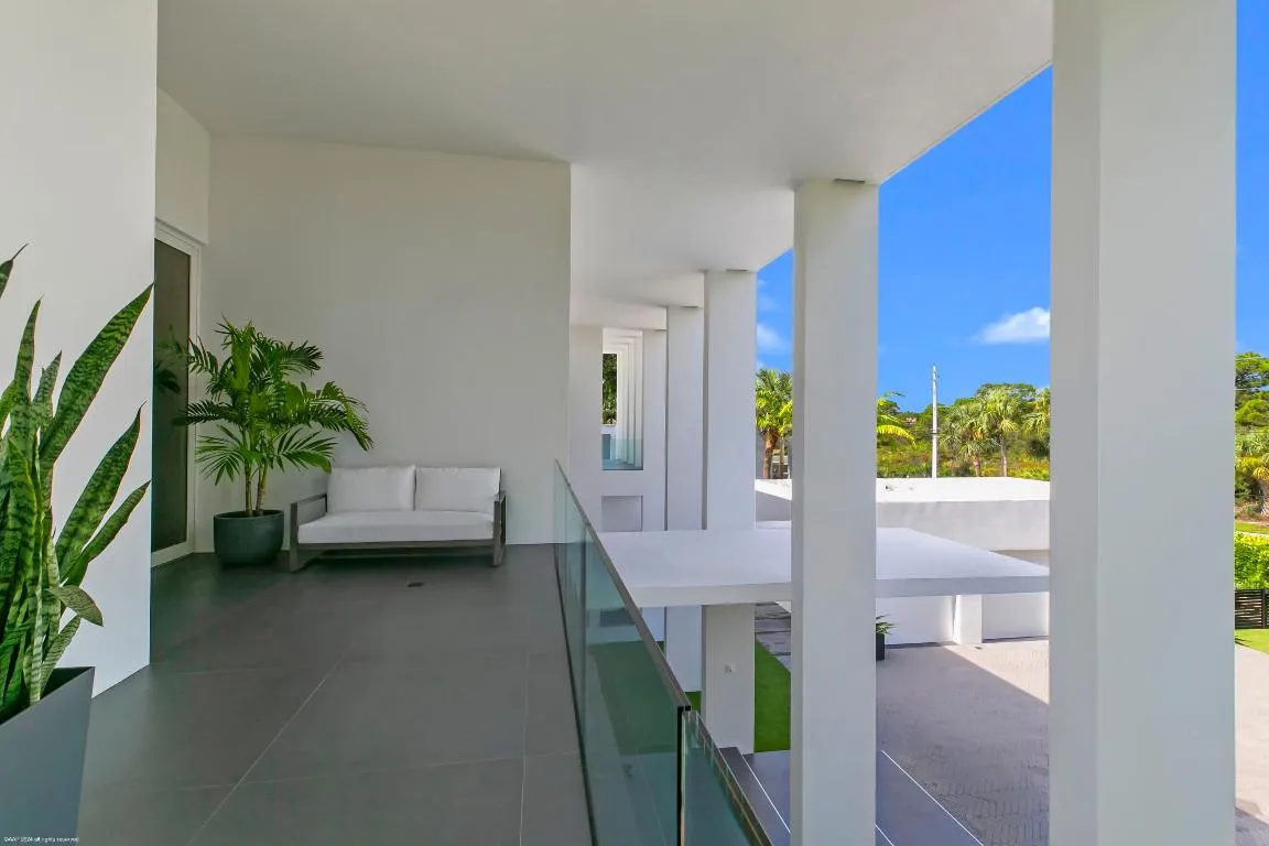 14844 Palmwood Rd 095