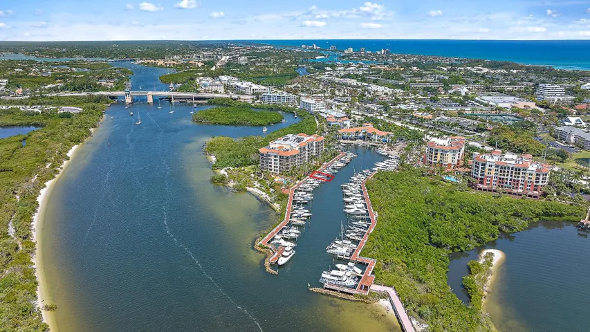 Jupiter Yacht Club Dock