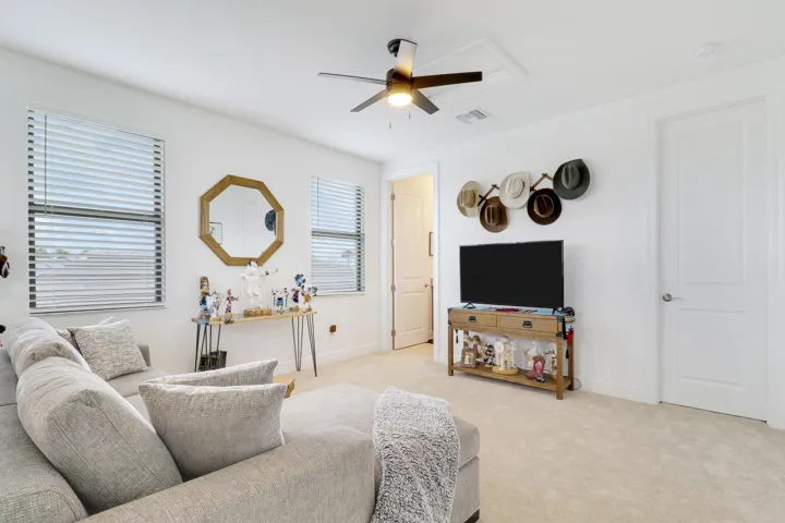 Bonus/Bedroom 4