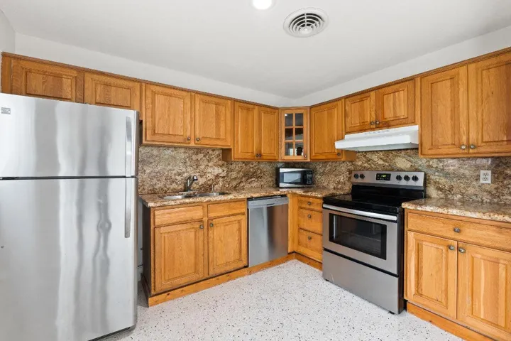 1154 Kitchen