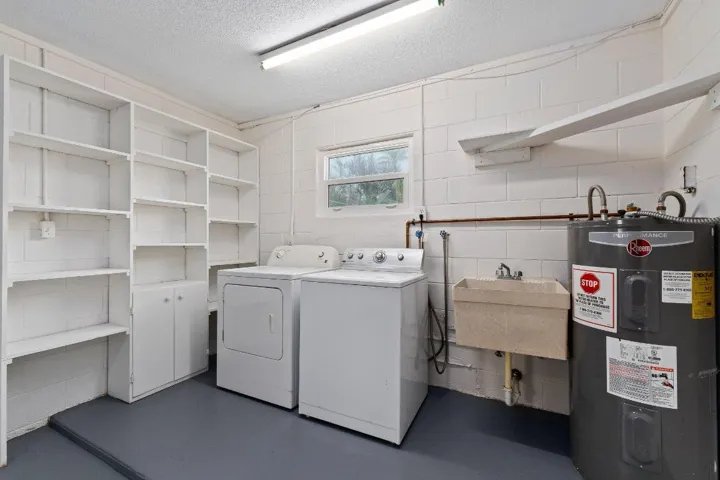 Laundry & Storage