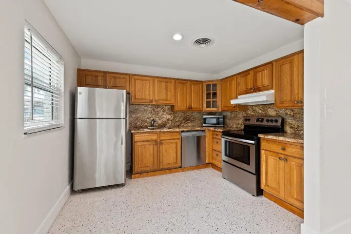 1154 Kitchen O