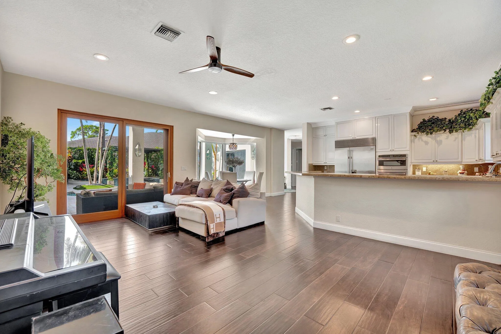 Property photo 48