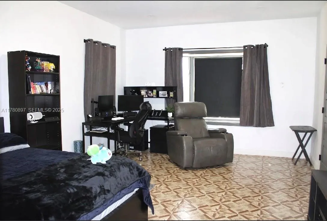 Property photo 35
