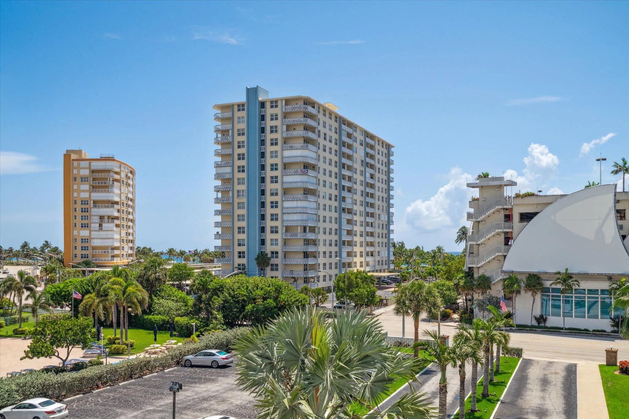 11-West-201 N Ocean Blvd #410-12