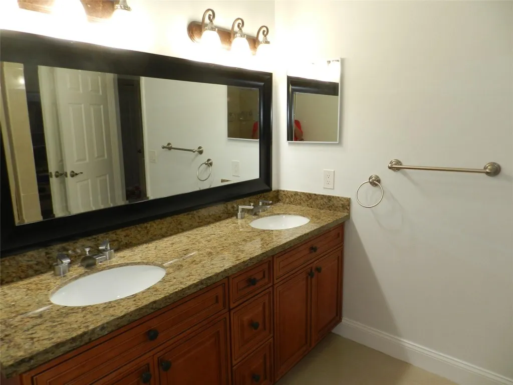 Upstairs bathroom