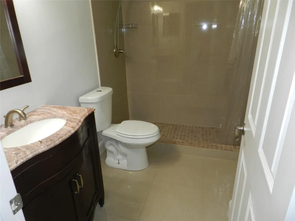 Downstairs Bathroom