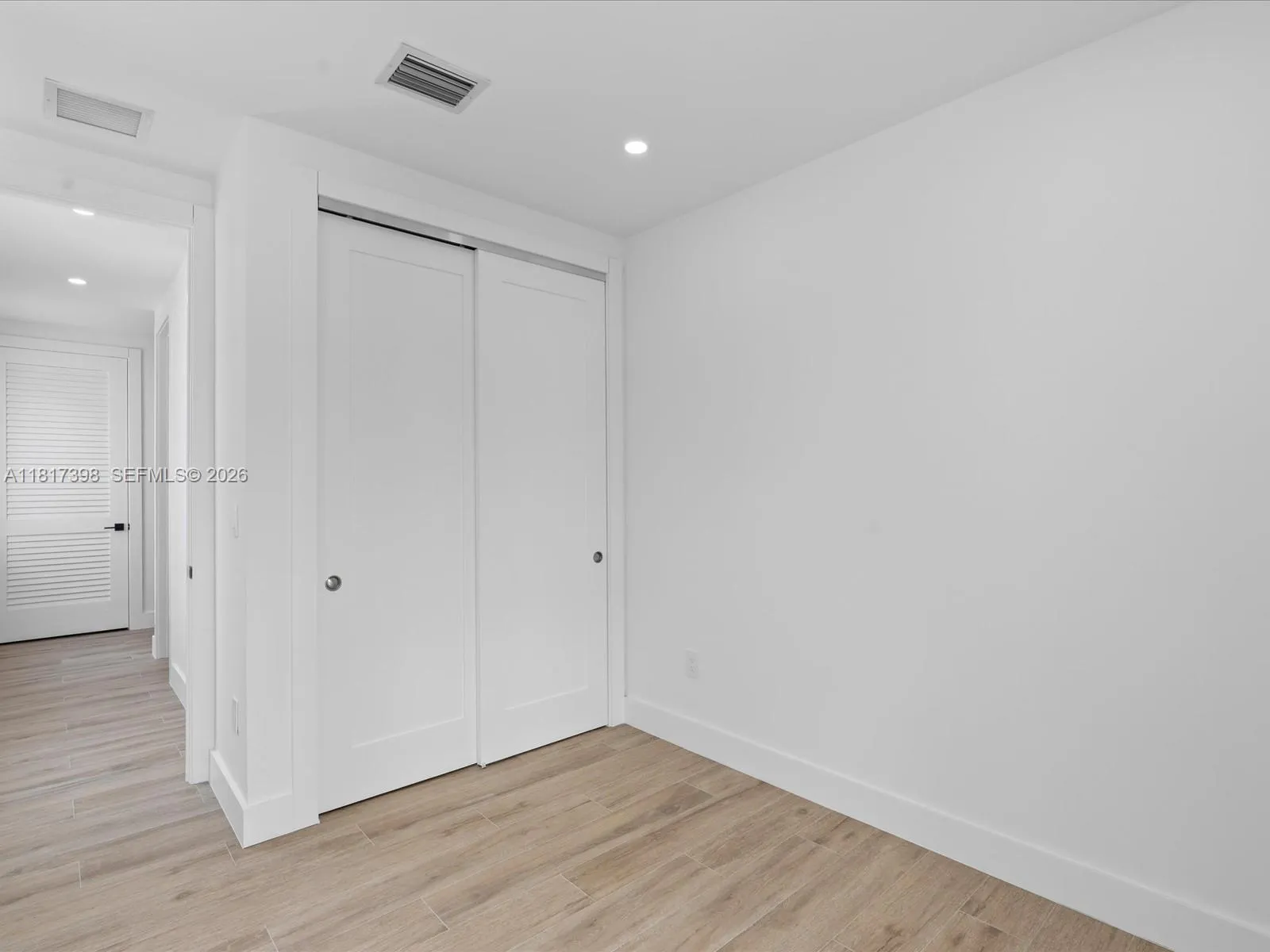 Property photo 100