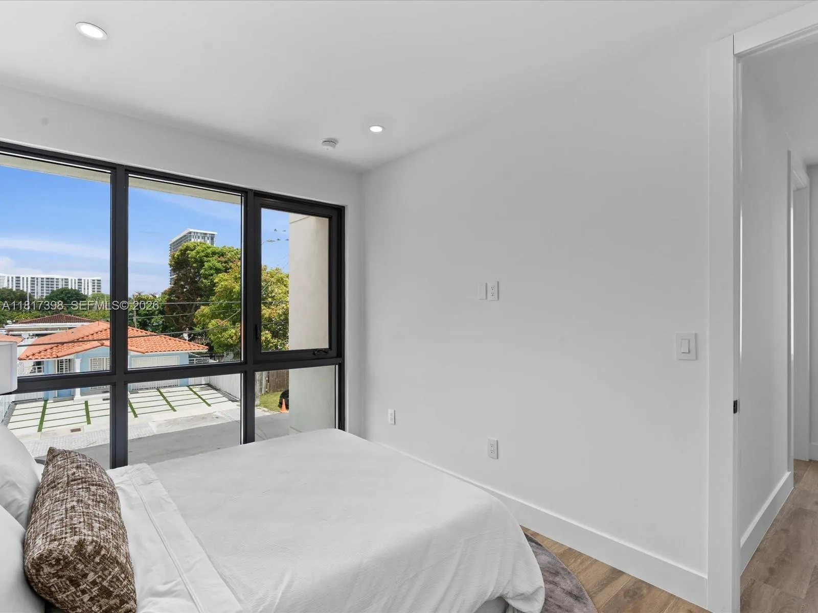 Property photo 93