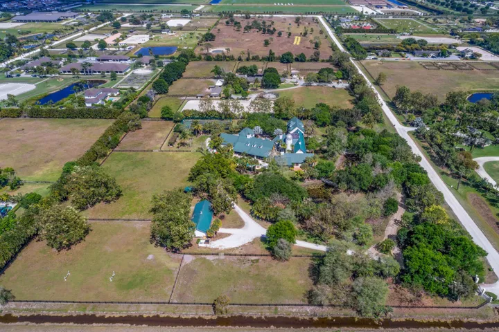 13401 55th St S Wellington FL-large-002-