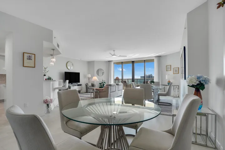 Additional Dining Area